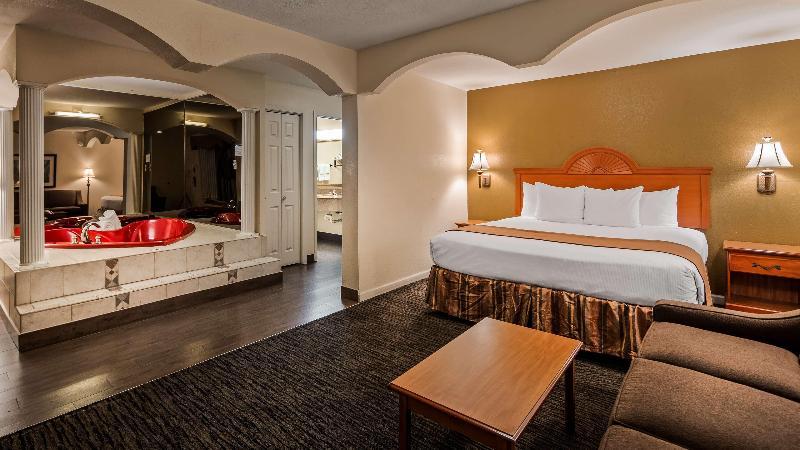 Quality Inn & Suites Dallas-Cityplace Exteriör bild